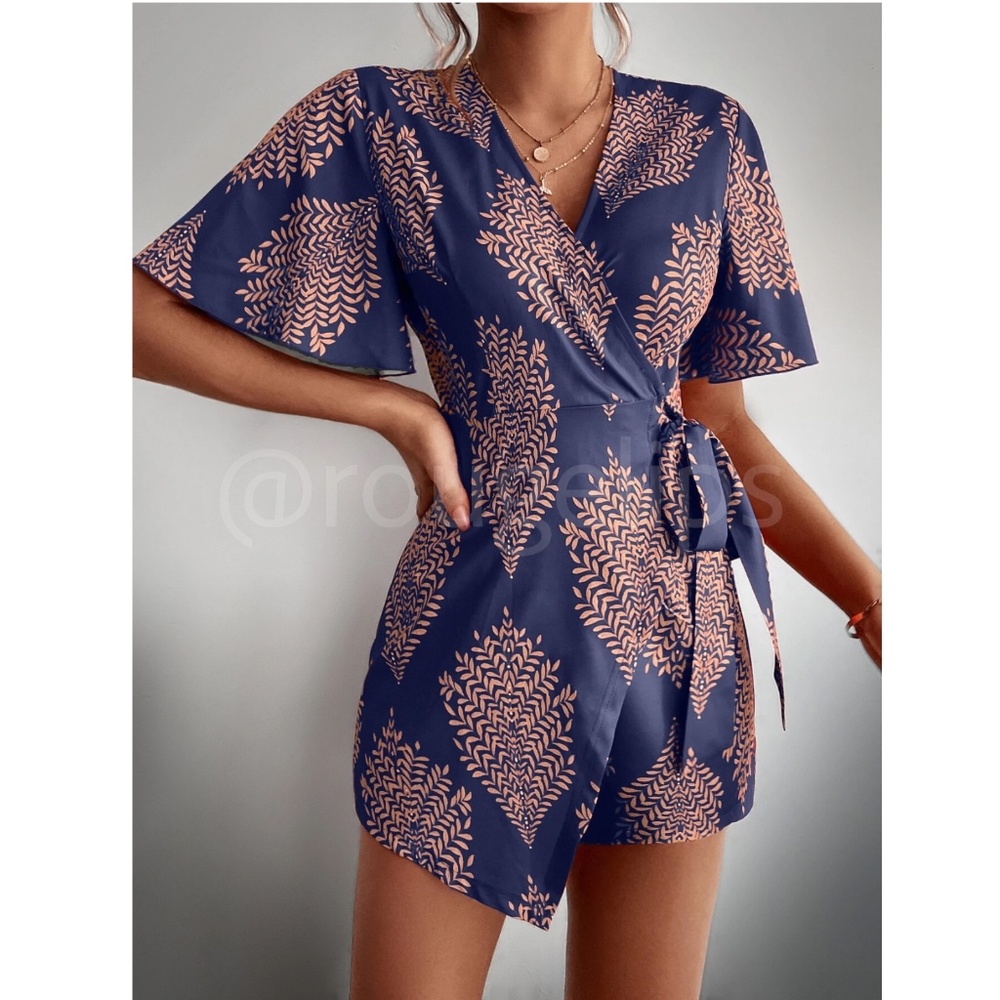 Navy Blue Purple Leaf Print Short Wrap Romper V-Neck Side Tie Butterfly Sleeve - Picture 4 of 6